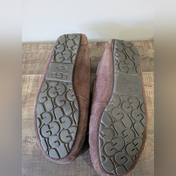 Ugg Moccasin Slippers Shoe - Picture 5 of 6